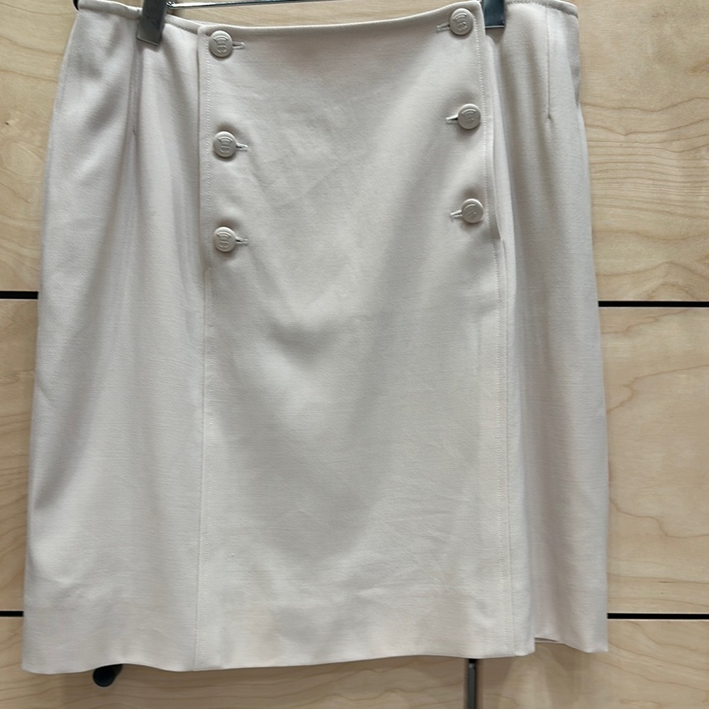 ‼️ CHANEL Tan and White Mini A-Line Skirt
